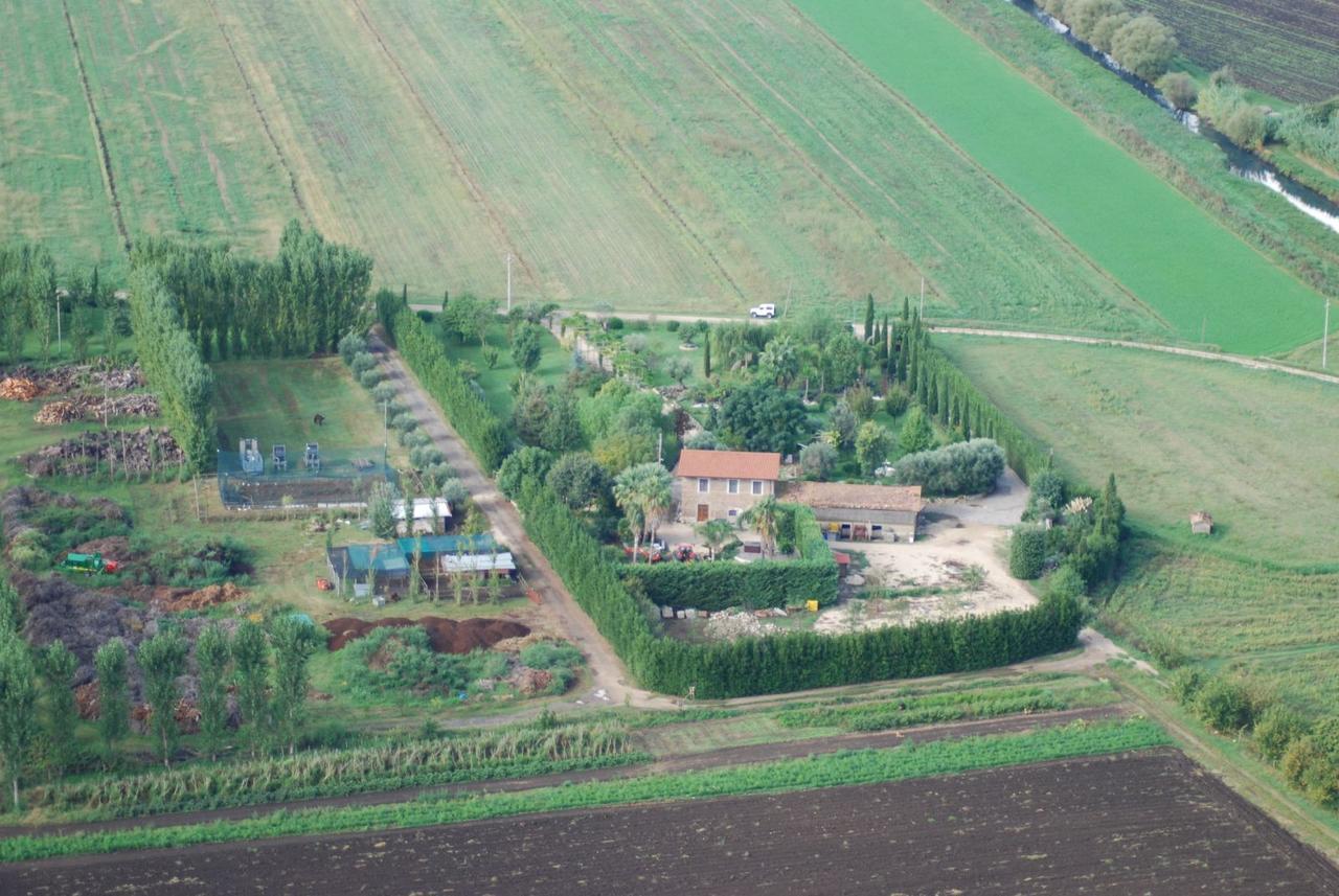 Вилла Tenuta Le Pantanelle Sezze Экстерьер фото